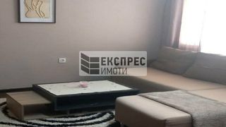 Тристаен Наеми, Варна (2)