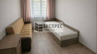 Тристаен Наеми, Варна (4)