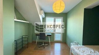 Тристаен Наеми, Варна (7)