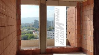 Тристаен Продажби, Пловдив (6)