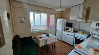 Тристаен Продажби, Русе