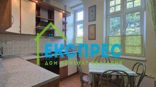 Тристаен Наеми, София (8)
