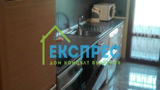 Тристаен Наеми, София (8)