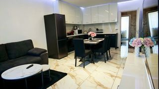 Тристаен Продажби, Варна (3)