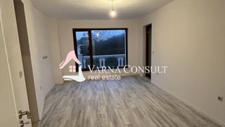 Тристаен Продажби, Варна (6)