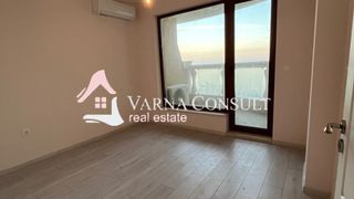Тристаен Продажби, Варна (5)