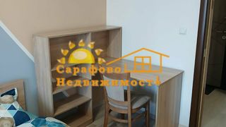 Тристаен Наеми, Бургас (7)
