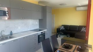 Тристаен Продажби, Бургас (7)