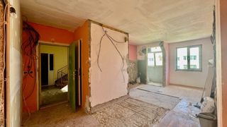 Тристаен Продажби, Добрич (8)