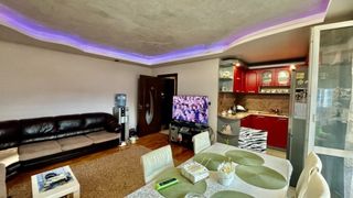 Тристаен Продажби, Добрич