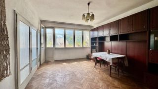 Тристаен Продажби, Добрич (11)