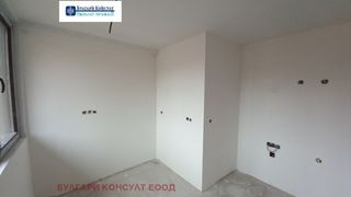 Тристаен Продажби, Кюстендил (18)