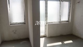 Тристаен Продажби, Шумен