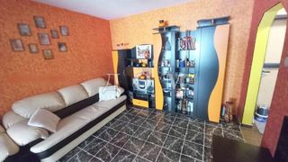 Тристаен Продажби, Шумен (4)