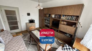 Тристаен Наеми, Бургас (3)