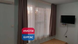 Тристаен Наеми, Бургас (3)