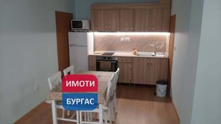 Тристаен Наеми, Бургас (4)