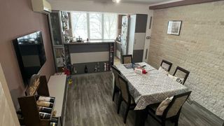 Тристаен Продажби, Русе (3)