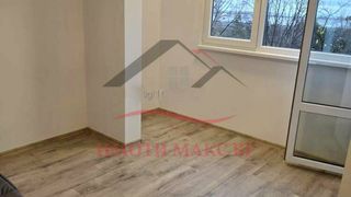 Тристаен Продажби, Бургас (6)