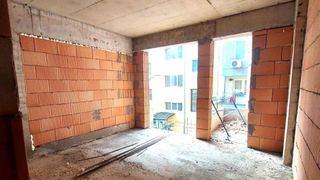 Тристаен Продажби, Варна