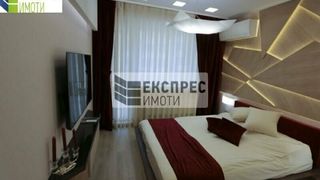 Тристаен Наеми, София (3)
