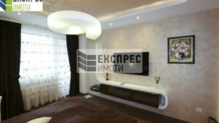 Тристаен Наеми, София (5)