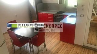 Тристаен Наеми, София (5)