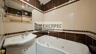 Тристаен Наеми, София (12)