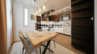 Тристаен Наеми, София (3)