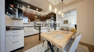 Тристаен Наеми, София (4)