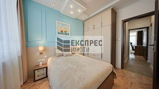 Тристаен Наеми, София (9)
