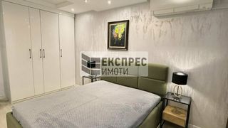 Тристаен Наеми, София (6)