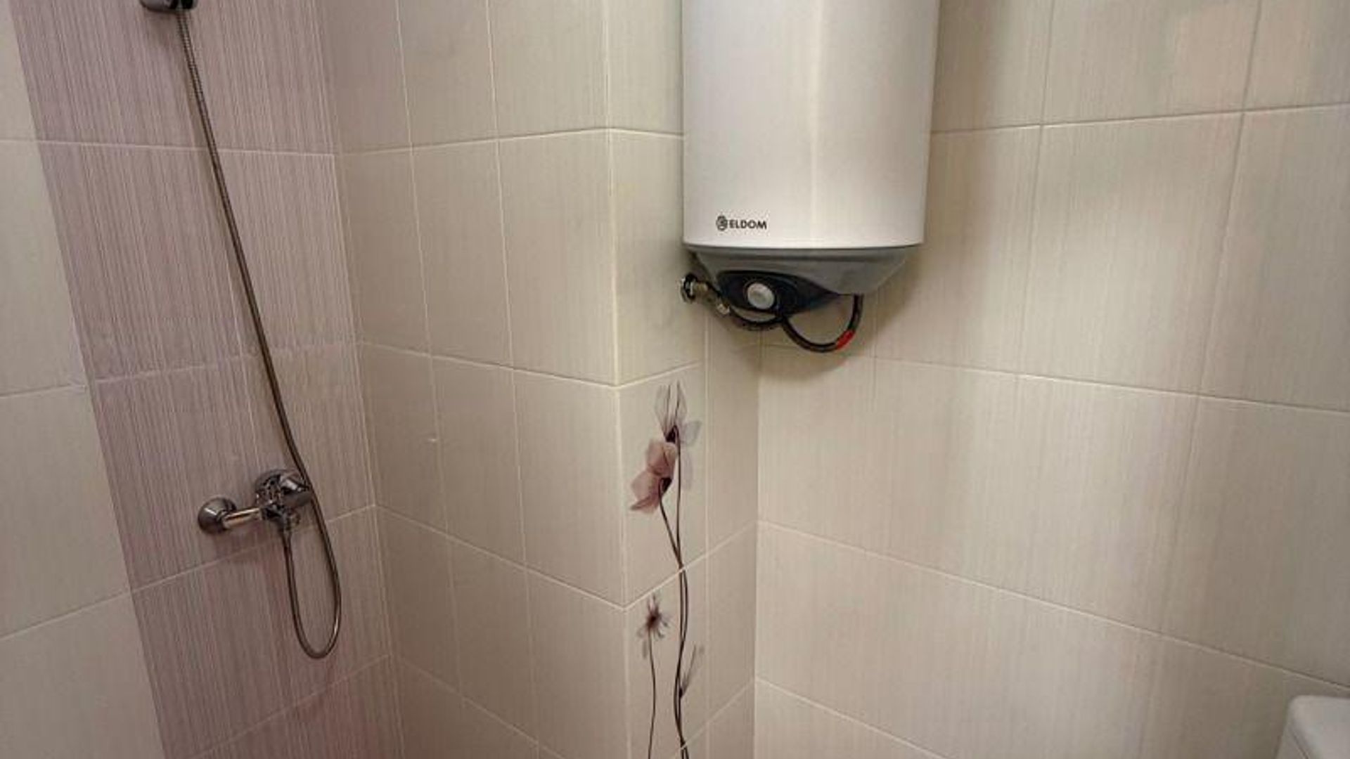 image_1784183803438_5275141895083677.jpeg