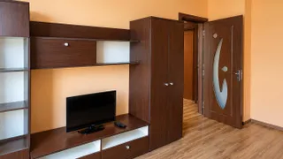 Едностаен Наеми, Дружба 1, София