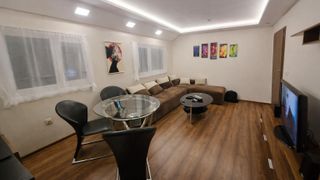 Zwei-Zimmer-Wohnung Verleih, Banishora, Sofia (4)