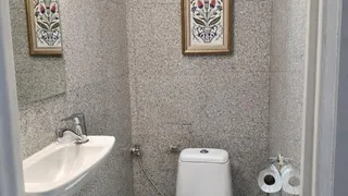 Тристаен Наеми, Слатина, София (7)