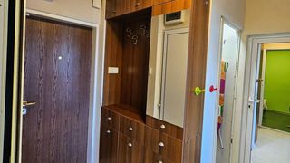 Тристаен Наеми, Младост 1, София (11)