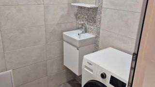 Двустаен Наеми, Света Троица, София (11)