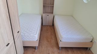 Тристаен Наеми, Красно село, София (11)