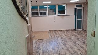 Продава сграда в район Зона Б-5, София (12)