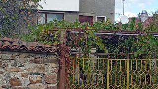 Двуетажна къща в село Радотина (11)