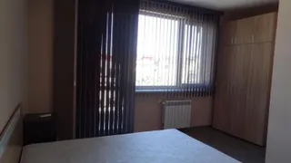 Тристаен Наеми, Надежда 1, София (5)