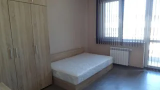 Тристаен Наеми, Надежда 1, София (7)