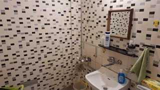 Тристаен Продажби, Надежда 1, София (13)