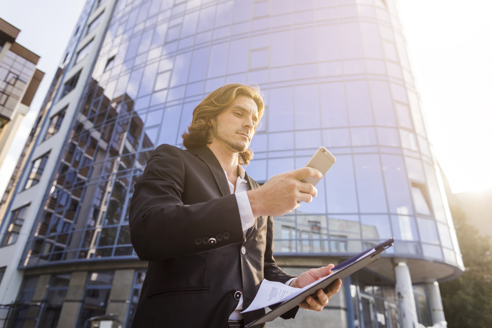 Brokers: The Profession of the Future in the Age of Automation - Main photo